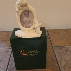 Snowbabies " Baby's First Smile Picture Frame"